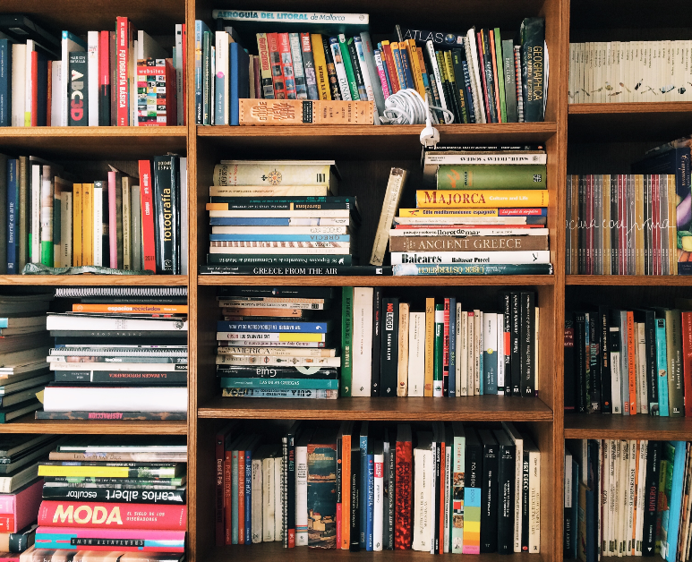 Image of bookshelves