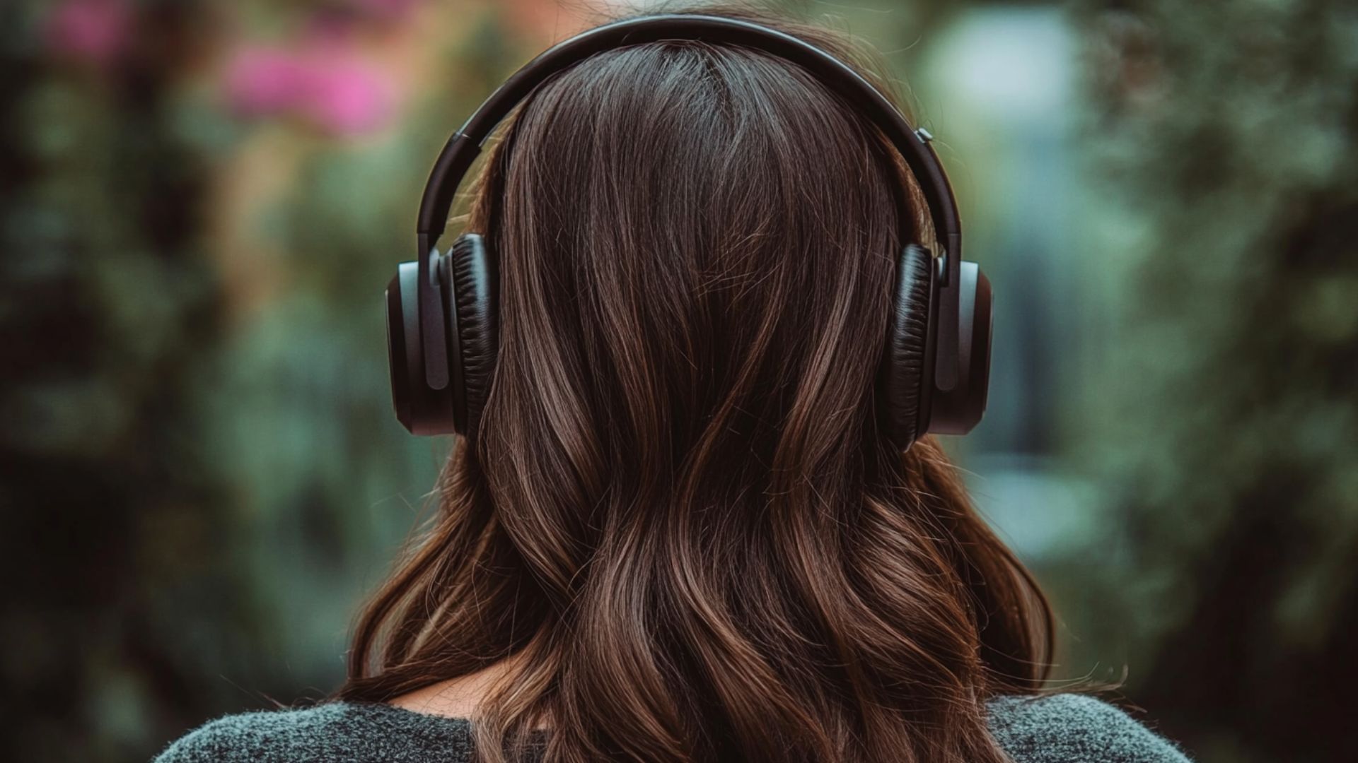 2 Psychology and Wellness Podcasts You Should Know